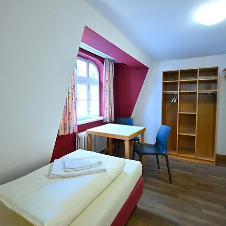 Hostel Cvjm-jugendherberge *